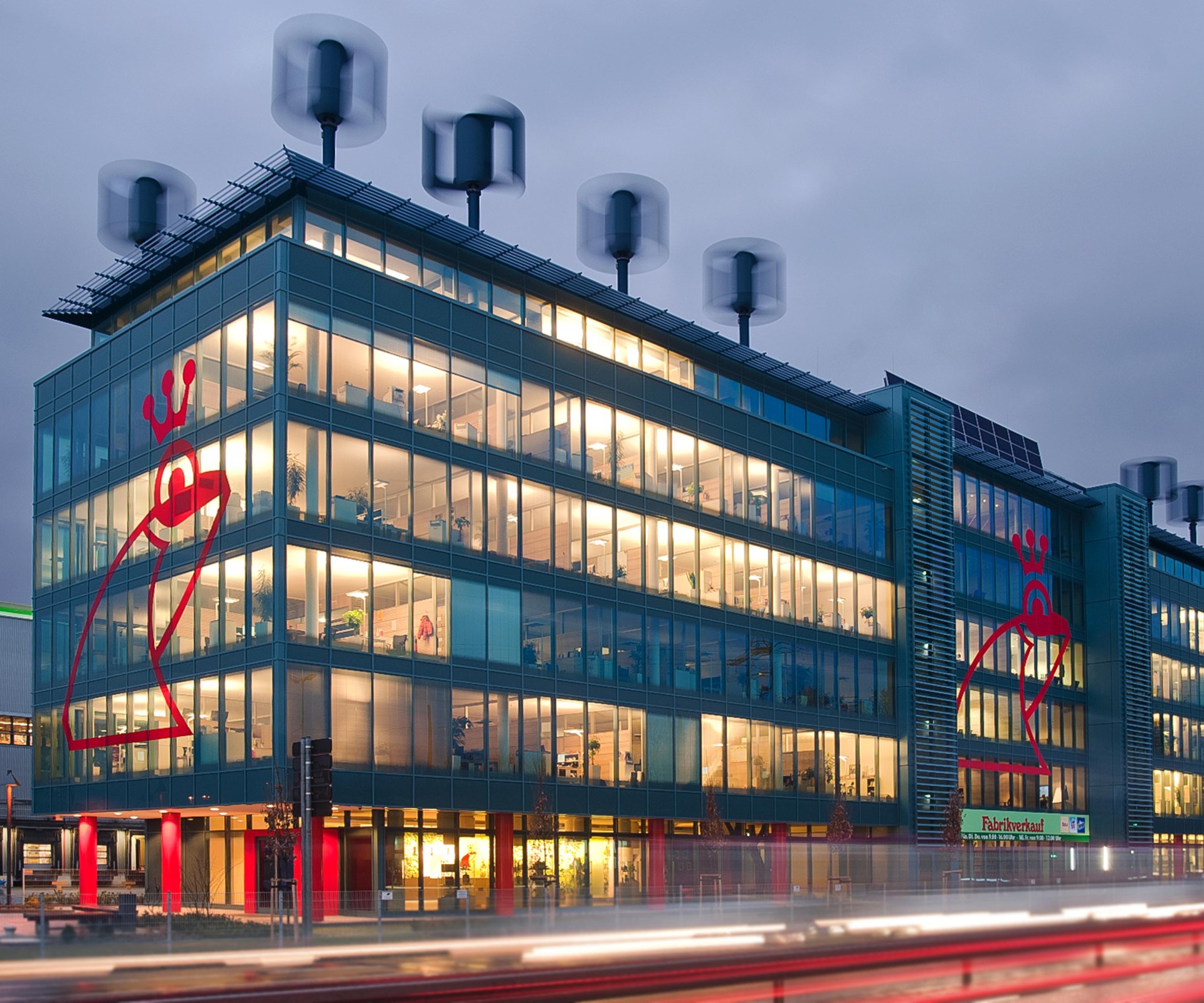 Werner & Mertz headquarters in Mainz by night